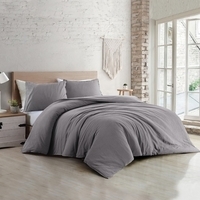 Zachte grijze katoenen dekbedovertrekset, ideaal voor een ontspannen en stijlvolle slaapkamer.